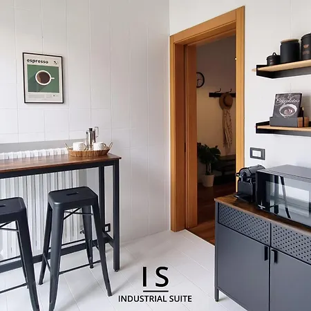 Industrial In Pedestrian Zone - Fast Wifi -10 Min To Piazza Unità' * Trieste
