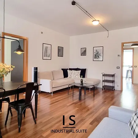 Industrial - Design & Silence In Viale Xx Settembre Apartment *